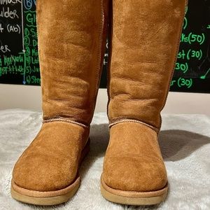 UGG Australia Classic Tall Boots (Chestnut) SIZE 7
